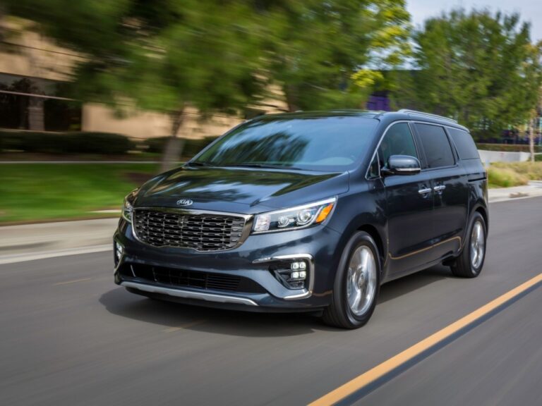 577ef1-2020-kia-sedona-768x576-1